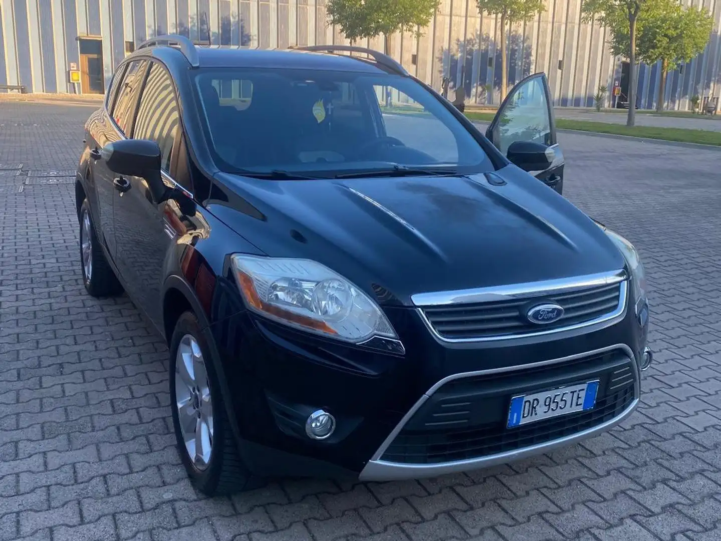 Ford Kuga TITANIUM 4x4 Nero - 1