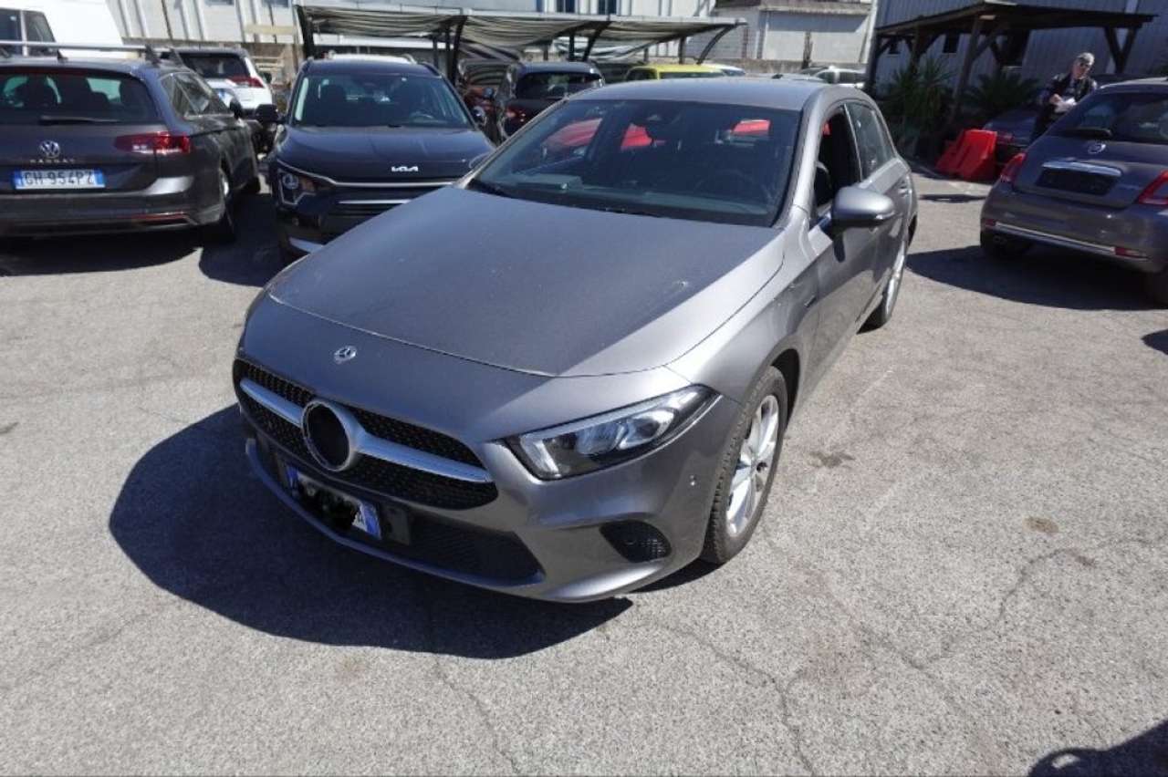 Mercedes-Benz A 250 e Automatic EQ-Power Business Extra OK NEOP.