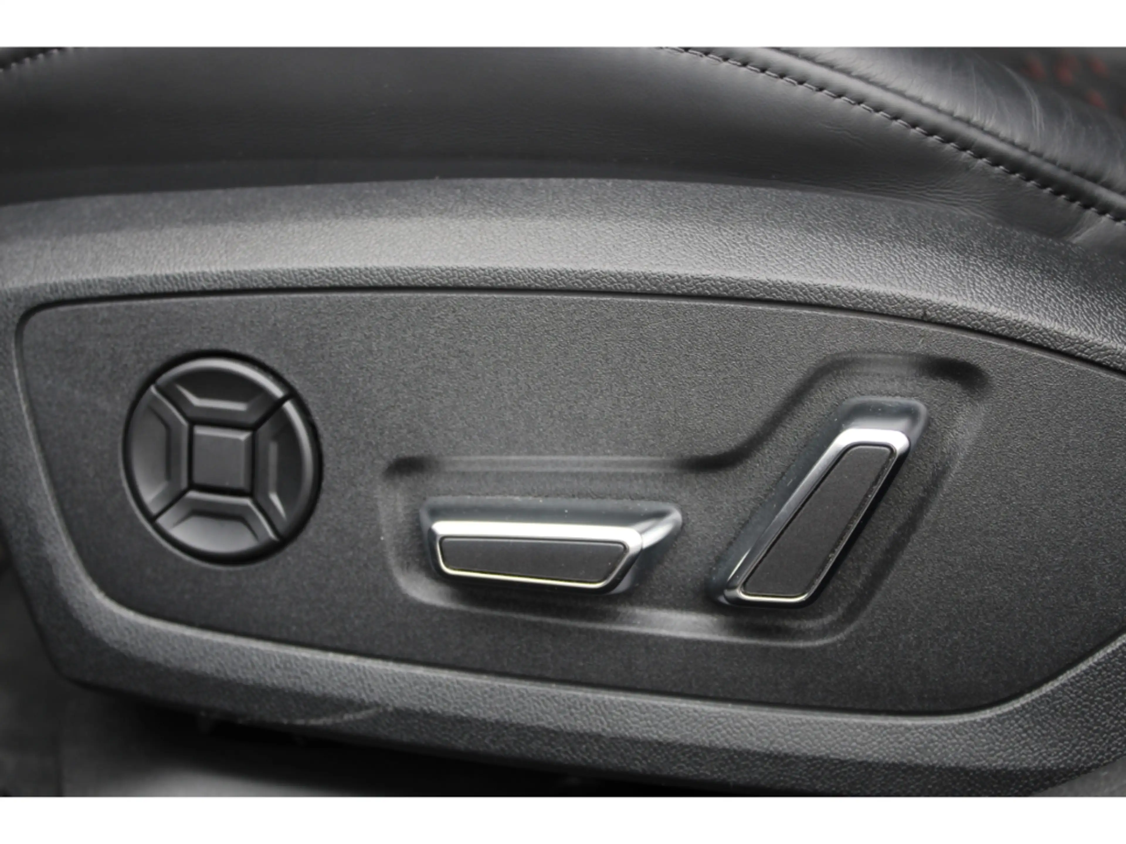Audi RS7 qu.tiptr Dynamik+*Ceramic*B&O+*Pano*Assist+!!! — photo 8