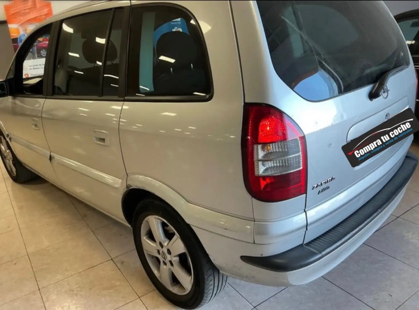 Opel Zafira 2.0Dti 16v Edición Especial Plateado - 2