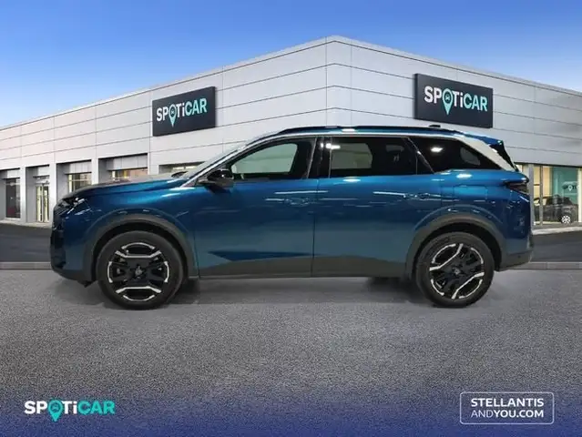 Peugeot 5008 view 4