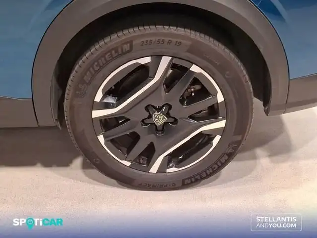 Peugeot 5008 view 11