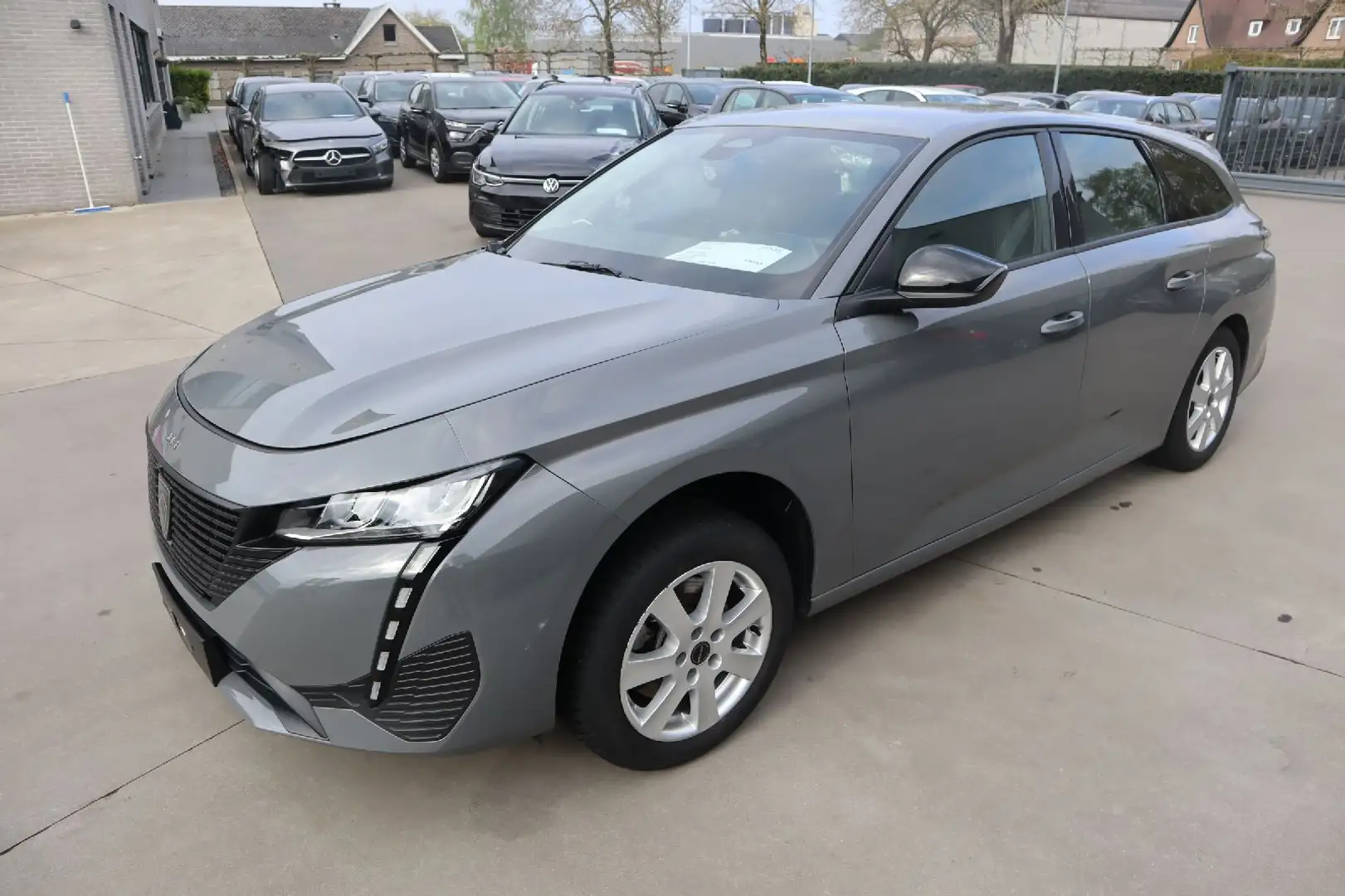 Peugeot 308 1.5 Hdi Gris - 1