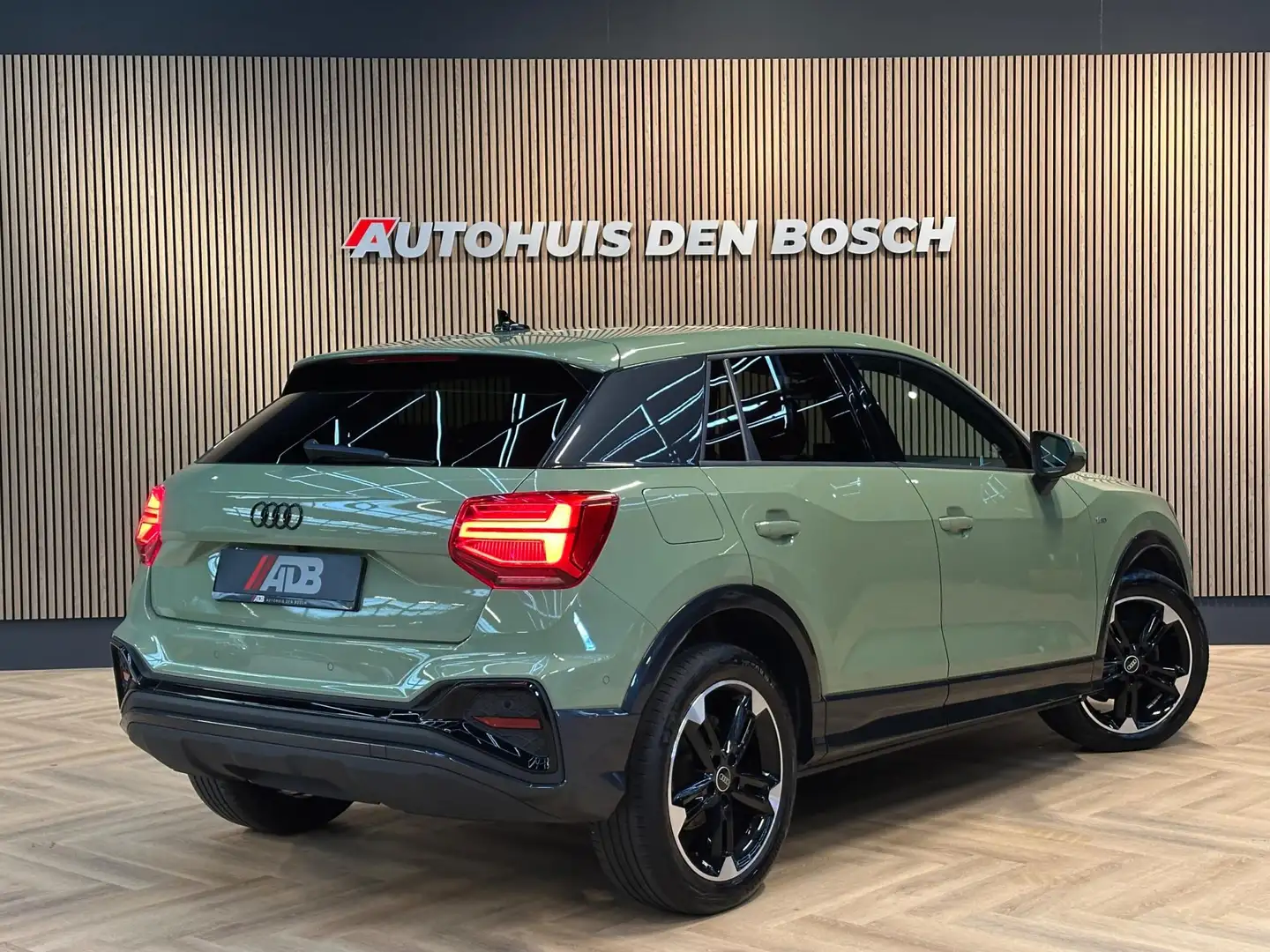 Audi Q2 35 TFSI S Line 150PK - Trekhaak, Carplay - Navigat Groen - 2