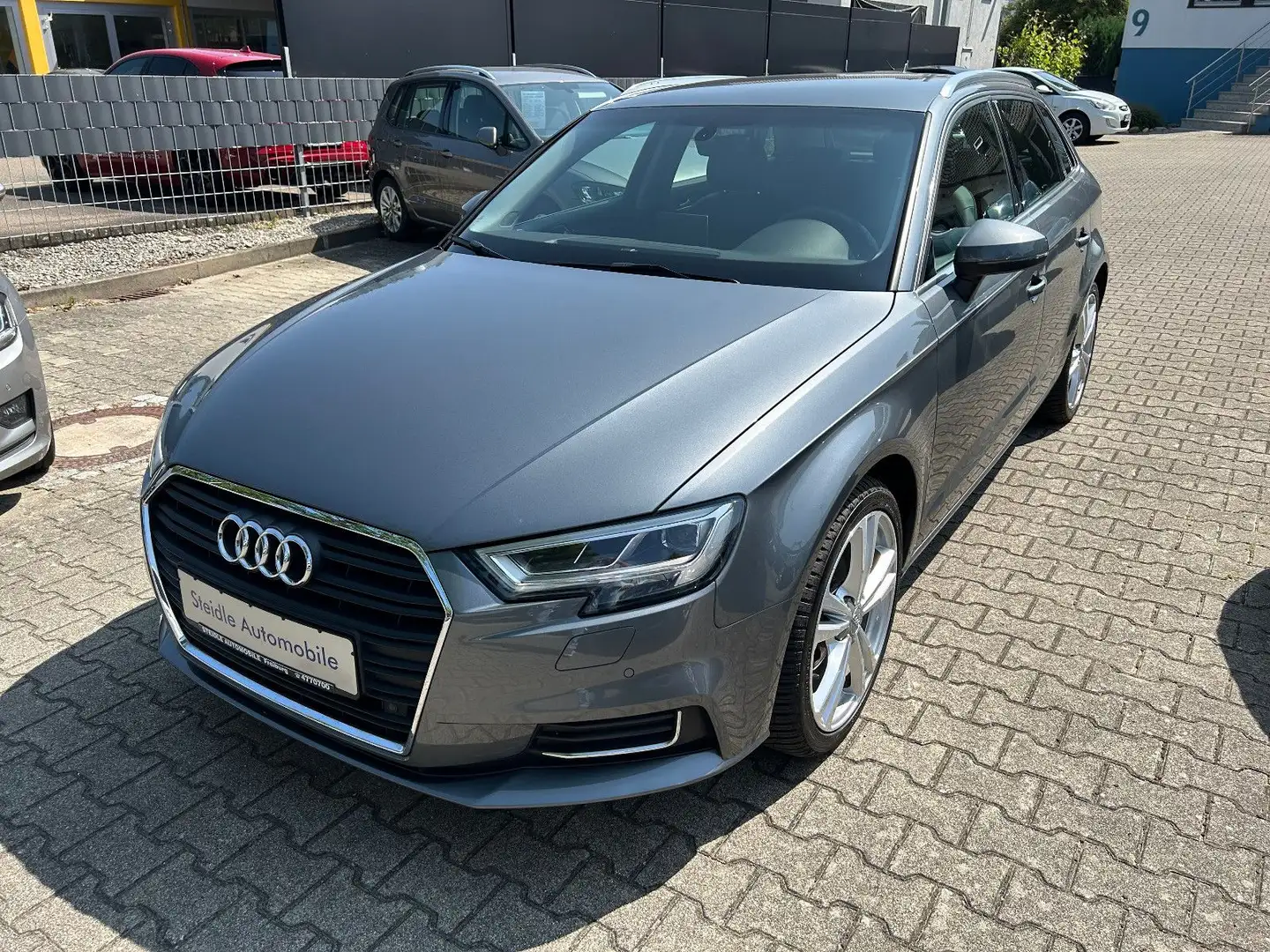 Audi A3 1.5 TFSI cod design Sportback LED Navi - 1
