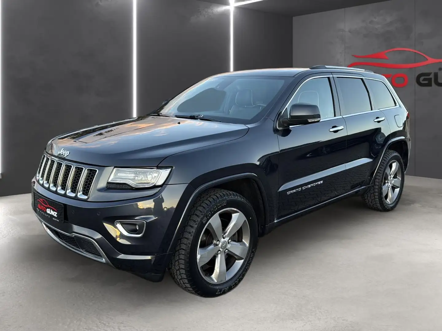 Jeep Grand Cherokee 3.0 CRD Overland *Voll-AHK* Gris - 1