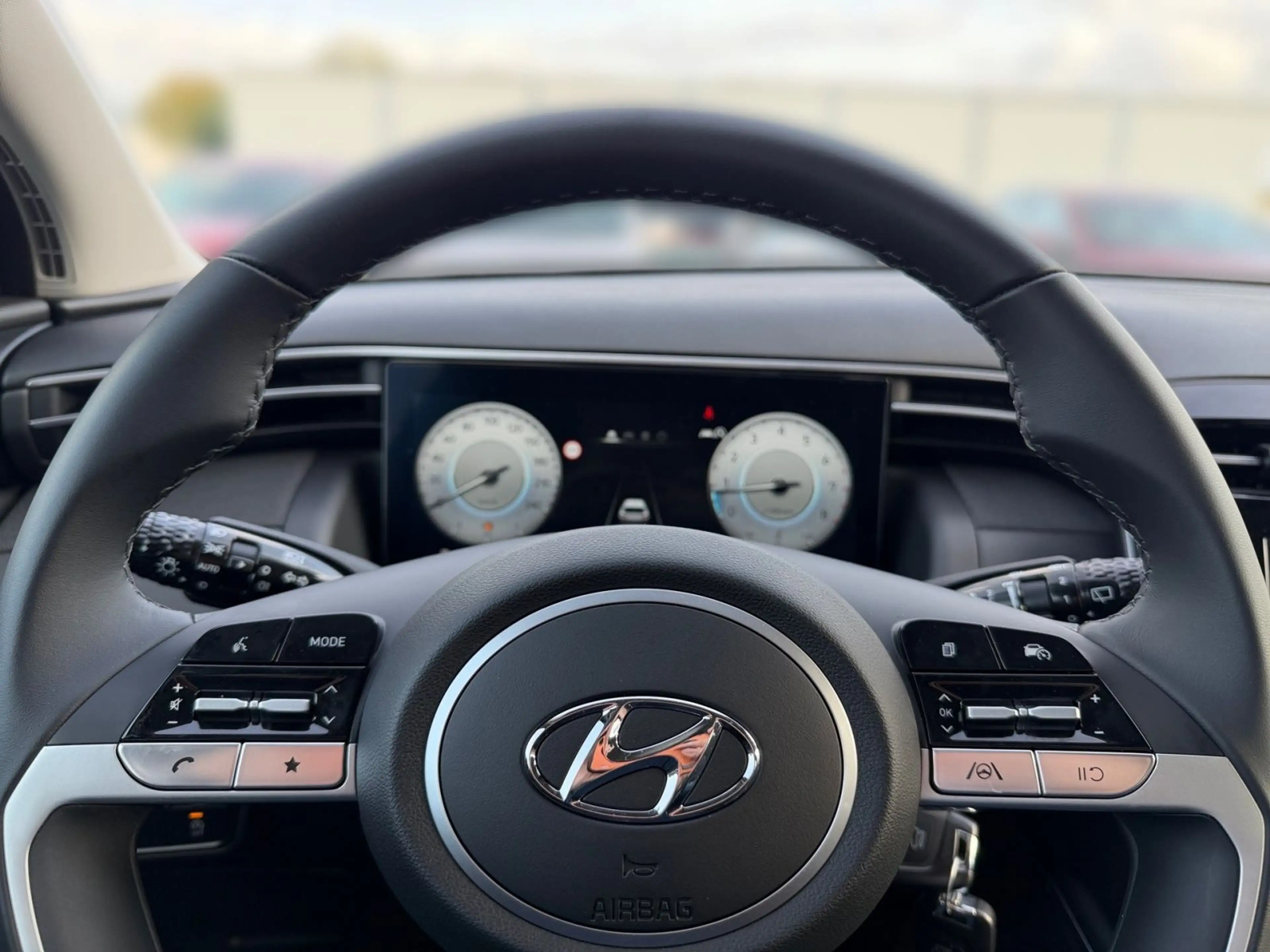 Hyundai TUCSON 1.6 T-GDi 48V Select 6-MT 2WD — photo 8