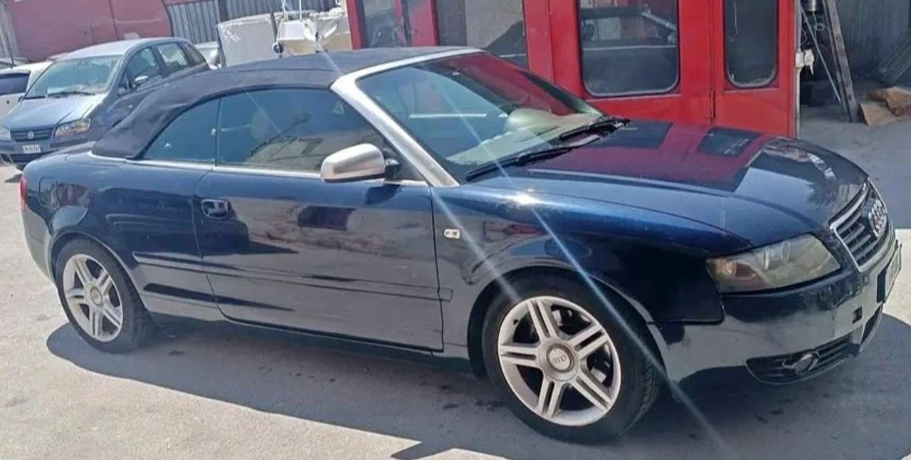 Audi A4 CABRIO 2.5 TDI INTERNI PELLE FULL OPTIONAL