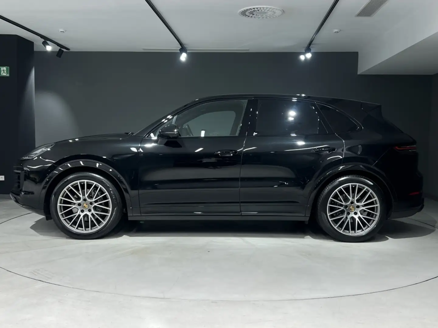 Porsche Cayenne Platinum Edition Aut. Negro - 2