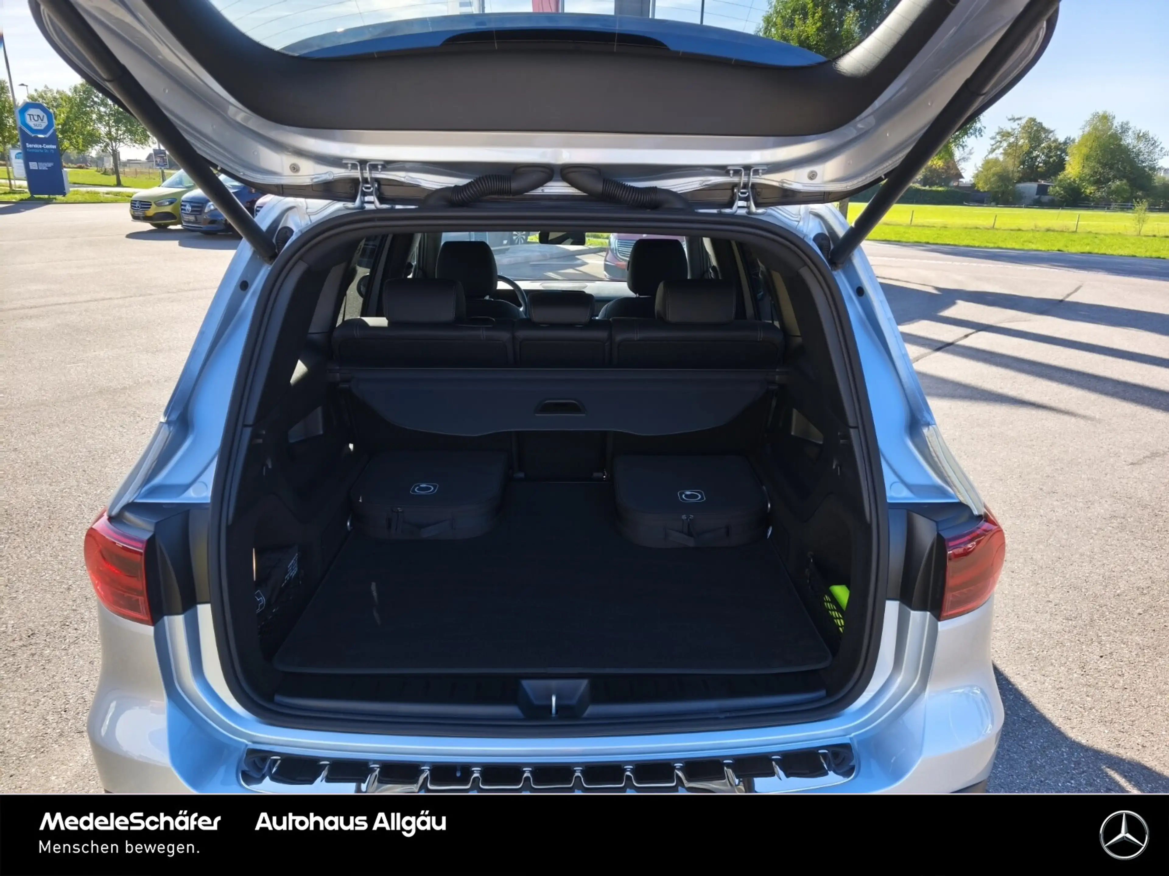 Mercedes-Benz EQB 350 EQB 350 4M Progressive Advanced+ 18" Memory 360° — photo 5