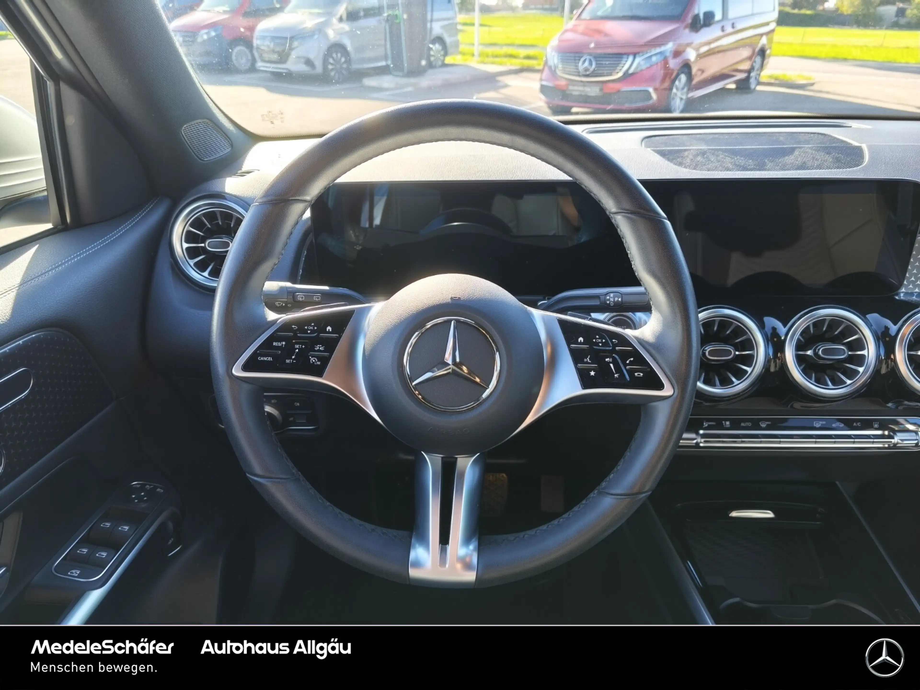 Mercedes-Benz EQB 350 EQB 350 4M Progressive Advanced+ 18" Memory 360° — photo 9
