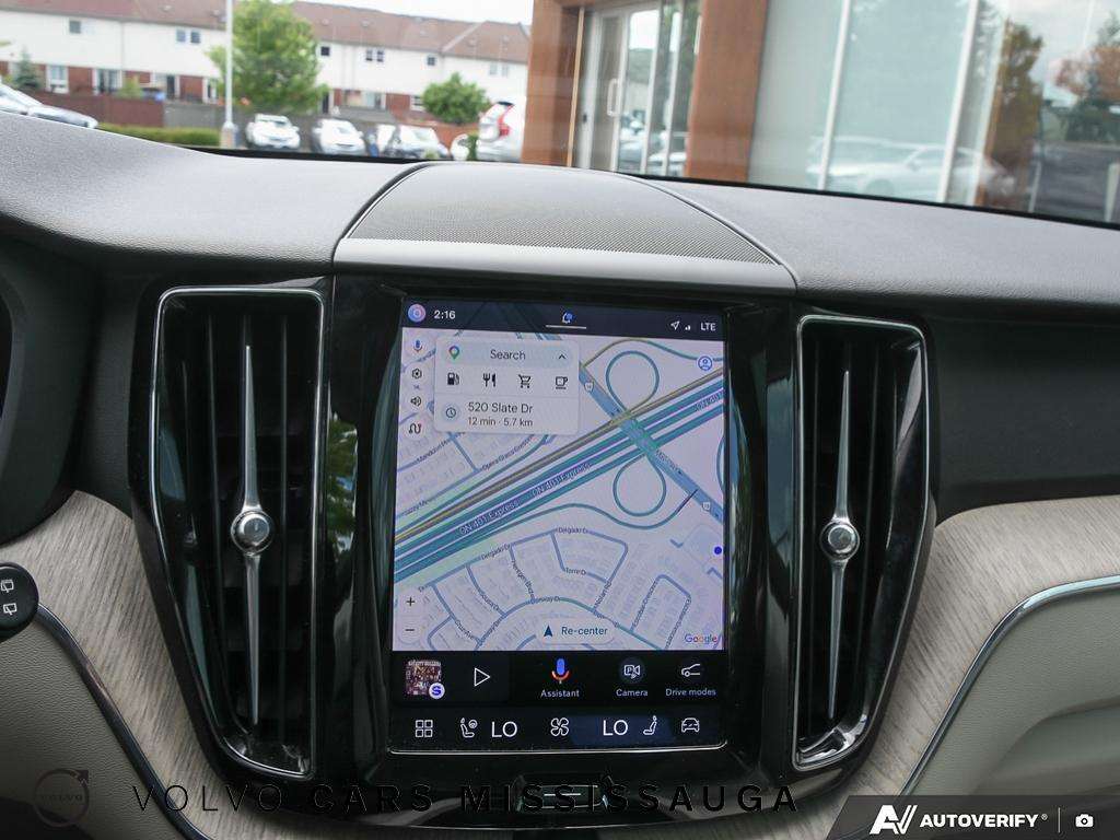 2024 Volvo XC60 Plus Dark Theme thumb 21