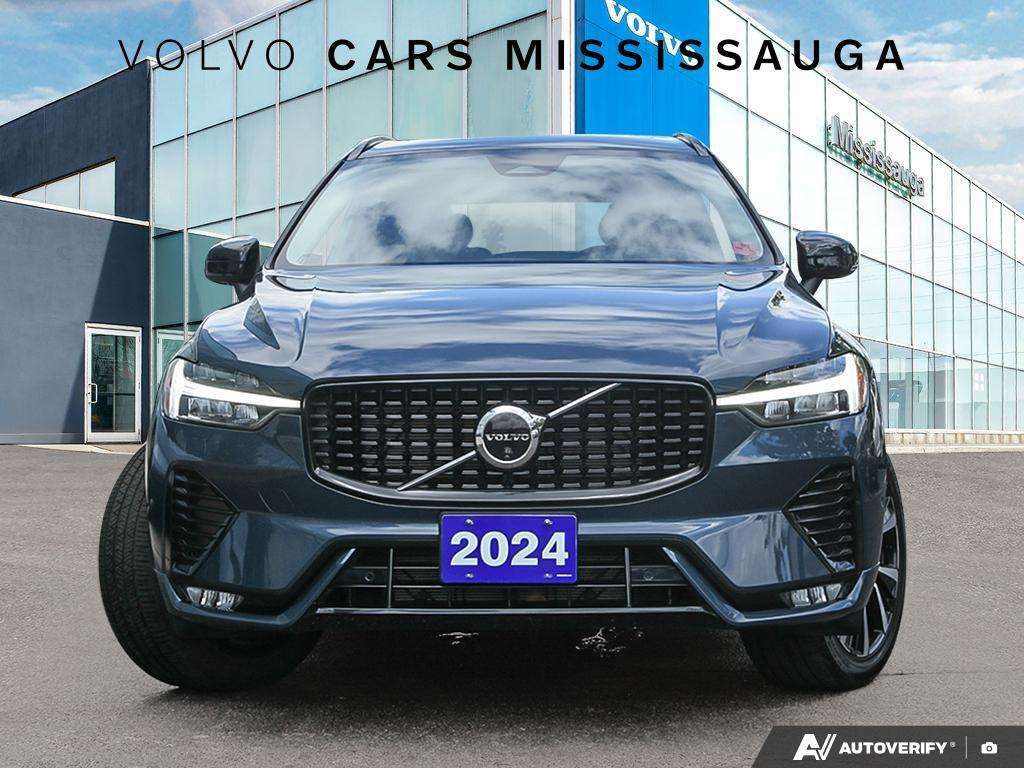 2024 Volvo XC60 Plus Dark Theme alt 2