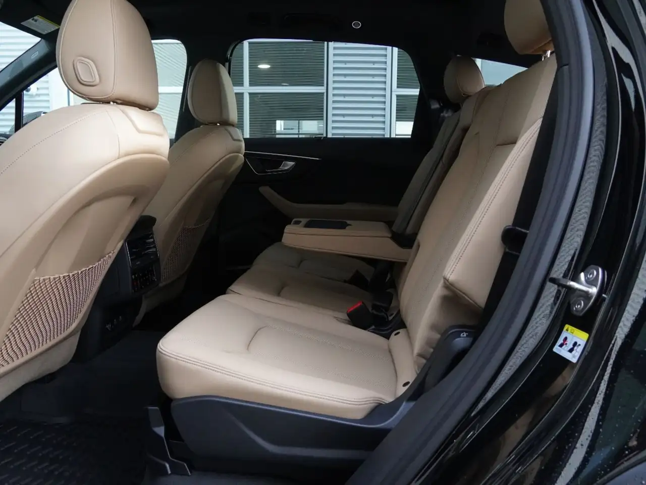 Audi Q7 снимка Audi Q7