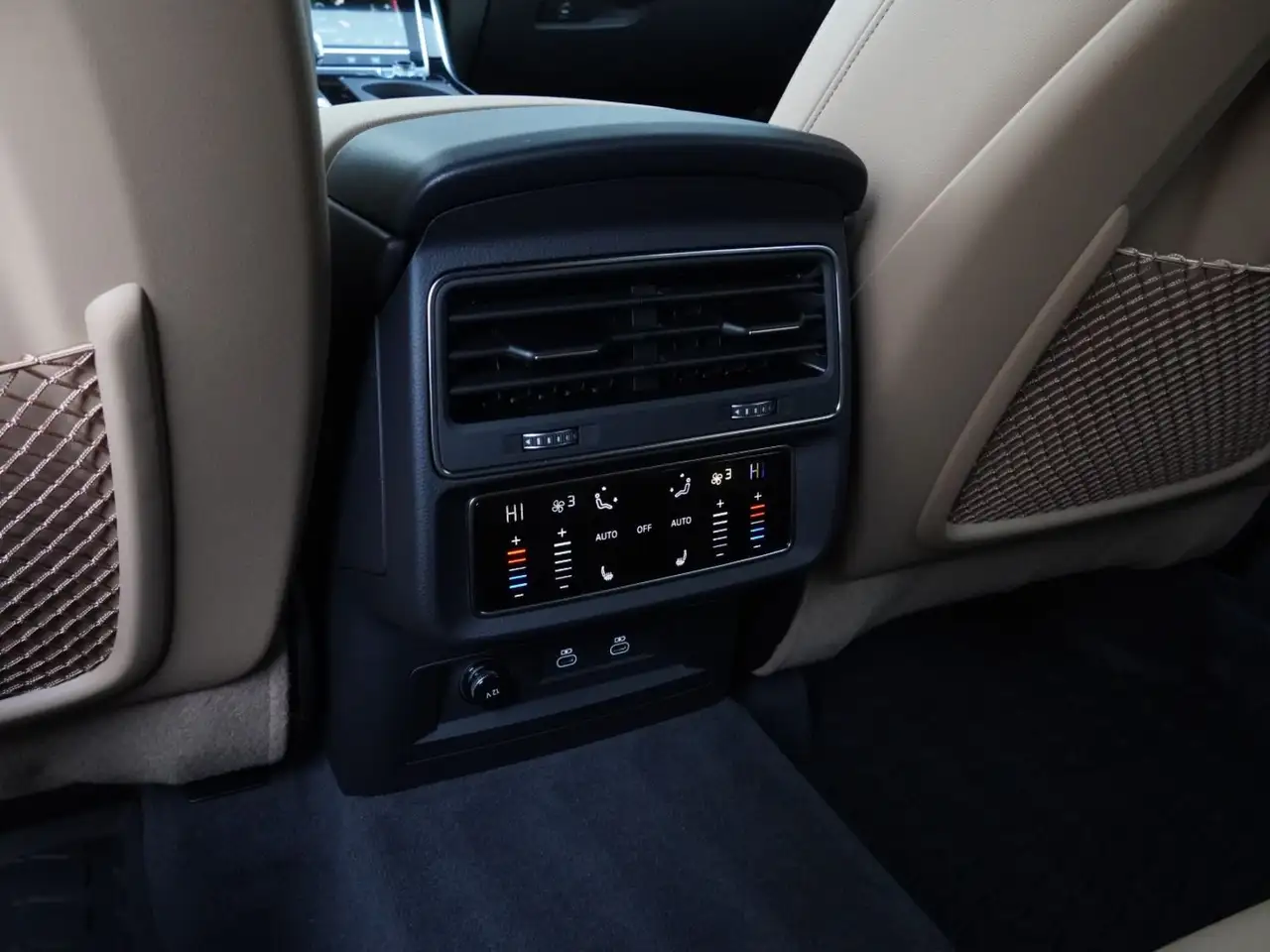 Audi Q7 снимка Audi Q7