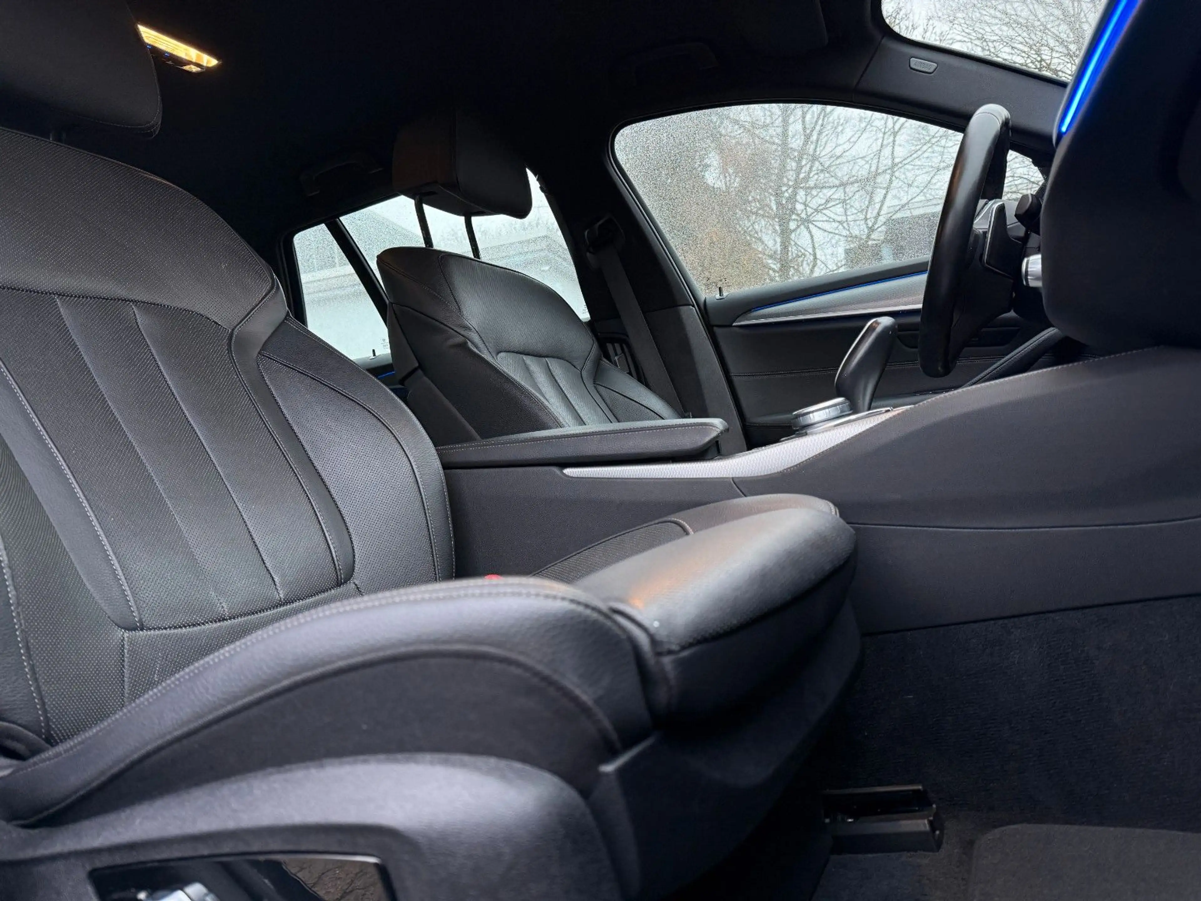 BMW 550 5 Touring M550 d xDrive*1. HAND*HEAD*GARANT — photo 11
