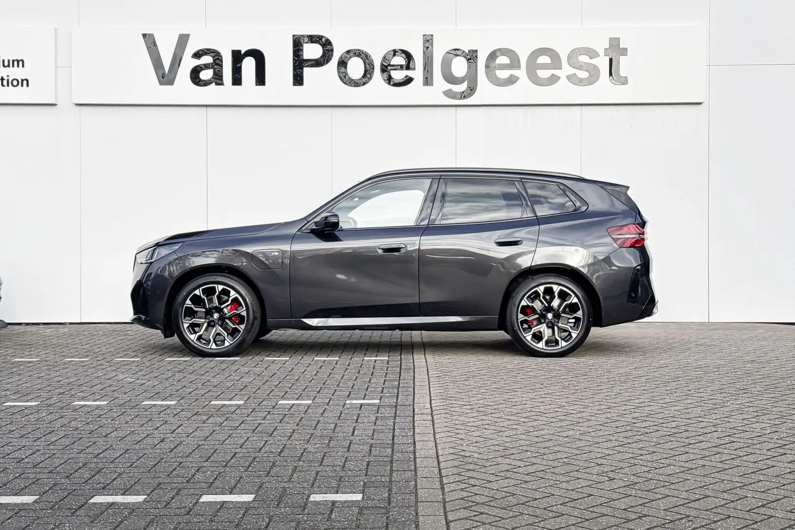 BMW X3 30e xDrive Premium Pack | M Sport | Trekhaak Grau - 2