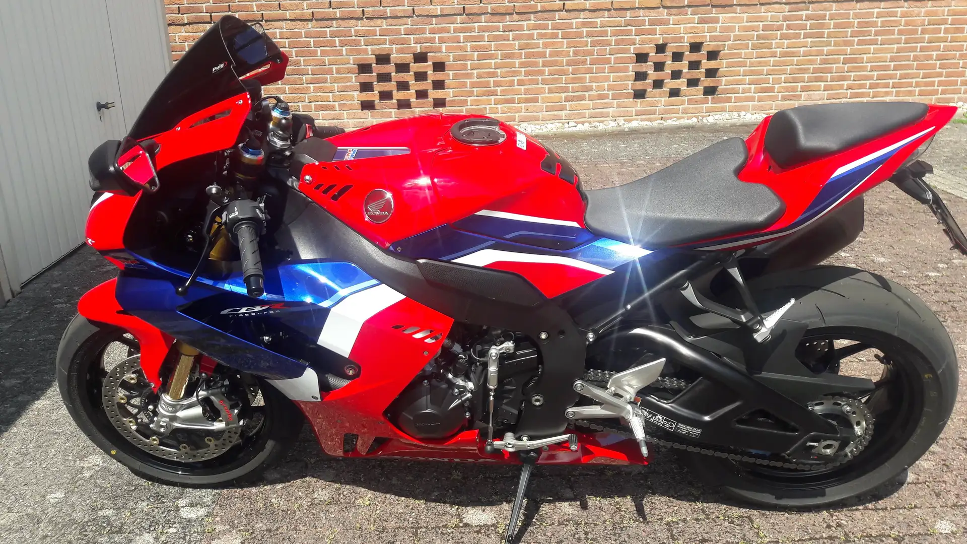 Honda Fireblade CBR1000RR-R SP Piros - 2