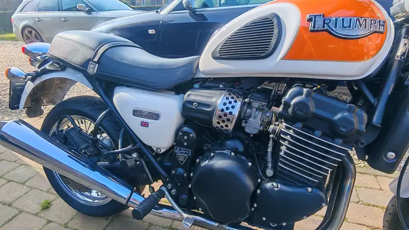 Triumph Thunderbird Sport - foto 7
