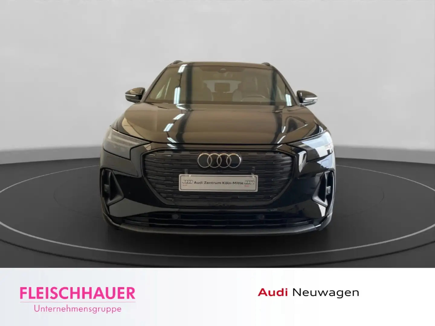 Audi Q4 e-tron 45 e-tron Schwarz - 2