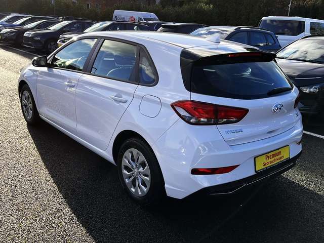 Hyundai i30 1.0 T-GDI Comfort  Allwetterreifen PDC RFK NSW SHZ