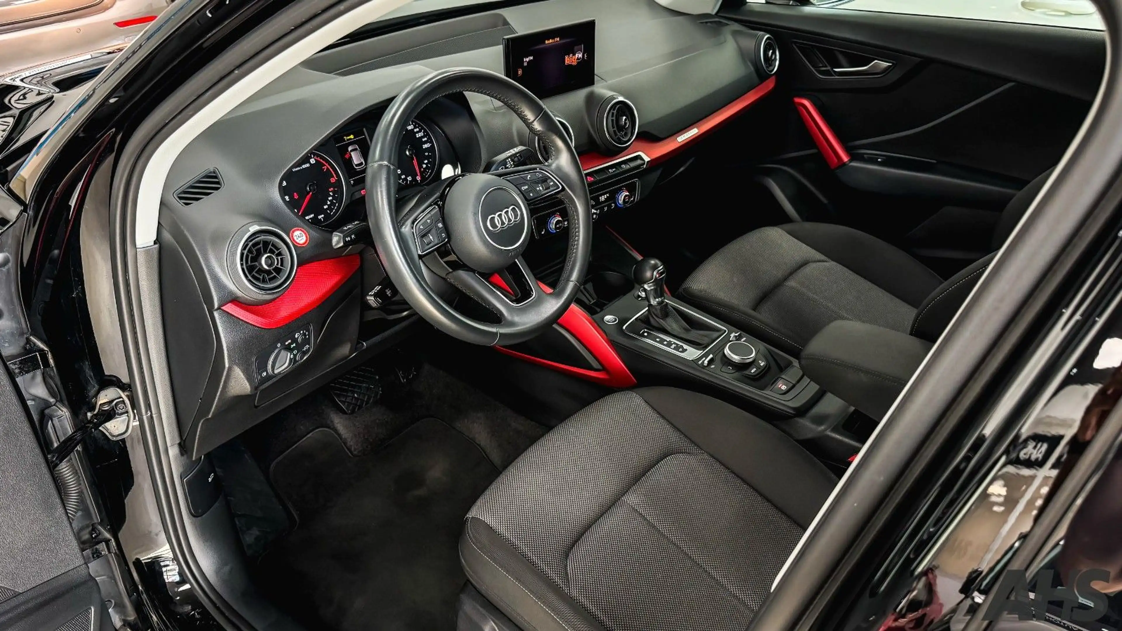 Audi Q2 Audi Q2 40 TFSI quattro Sport S tronic | 1. Hand — photo 11