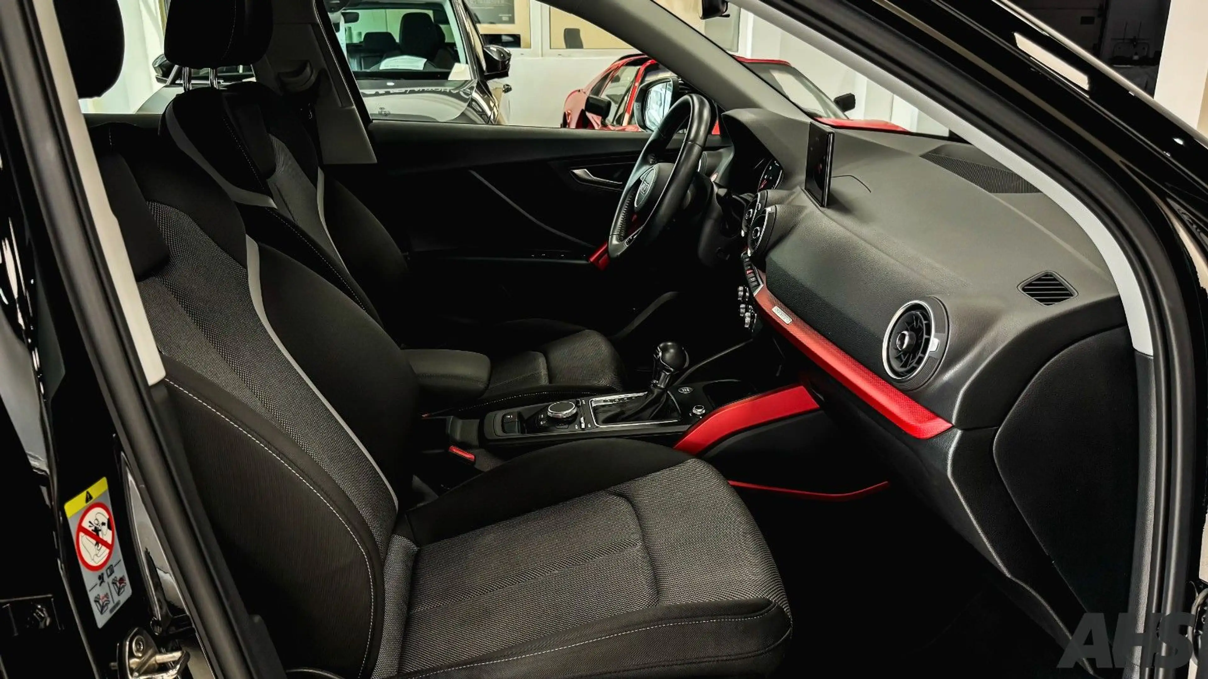 Audi Q2 Audi Q2 40 TFSI quattro Sport S tronic | 1. Hand — photo 14