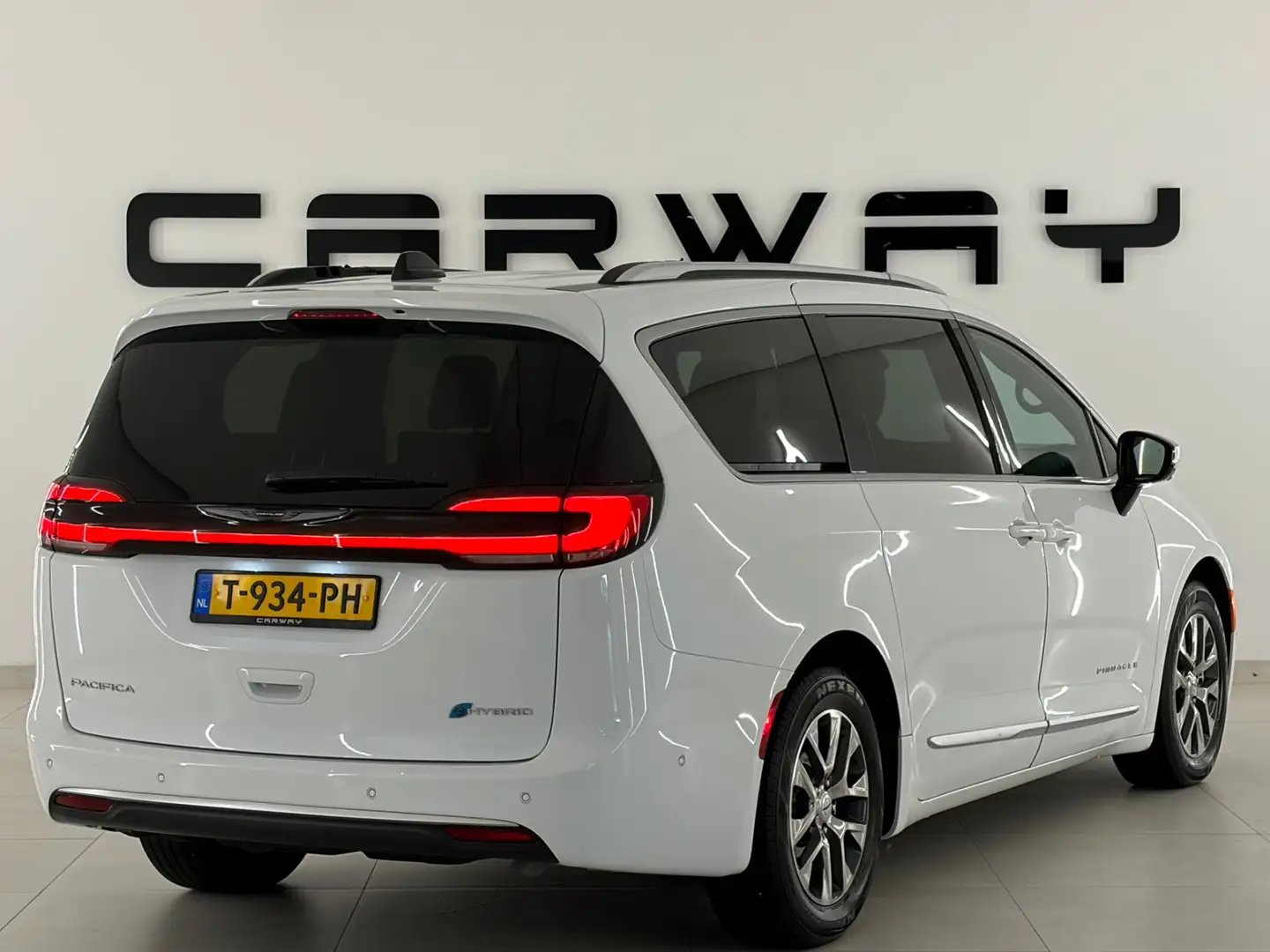 Lancia Voyager 3.6 V6 Hybride Pinnacle Weiß - 2