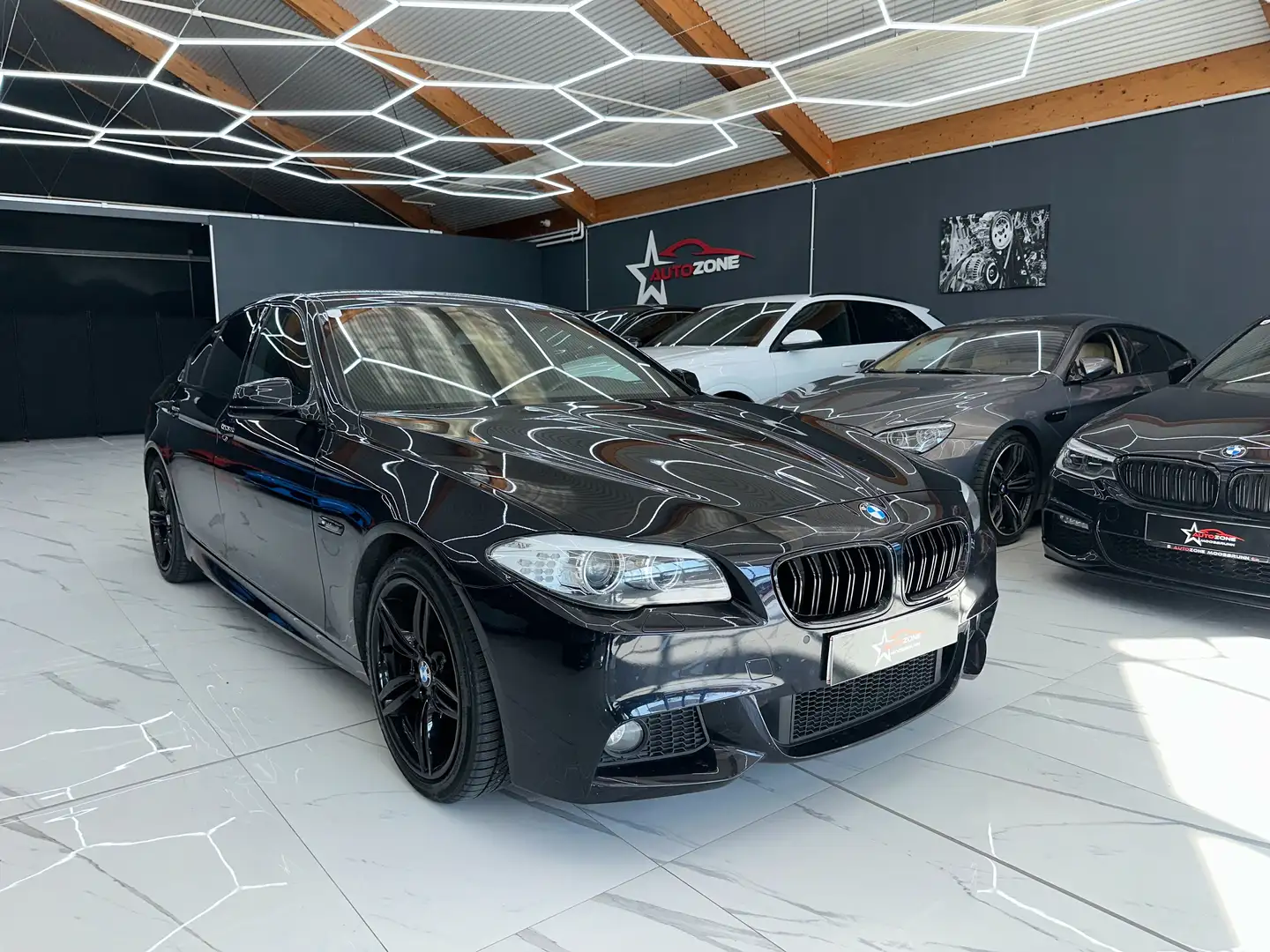 BMW 520 520 d M - Paket Schwarz - 1