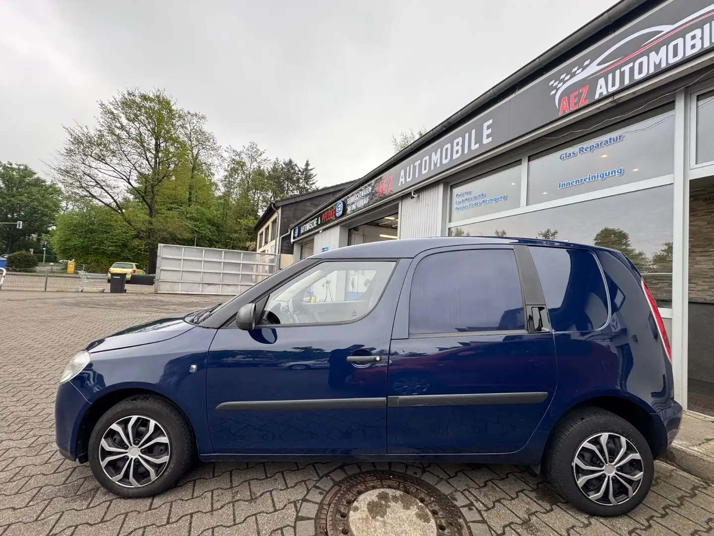 Skoda Roomster Praktik Blau - 2