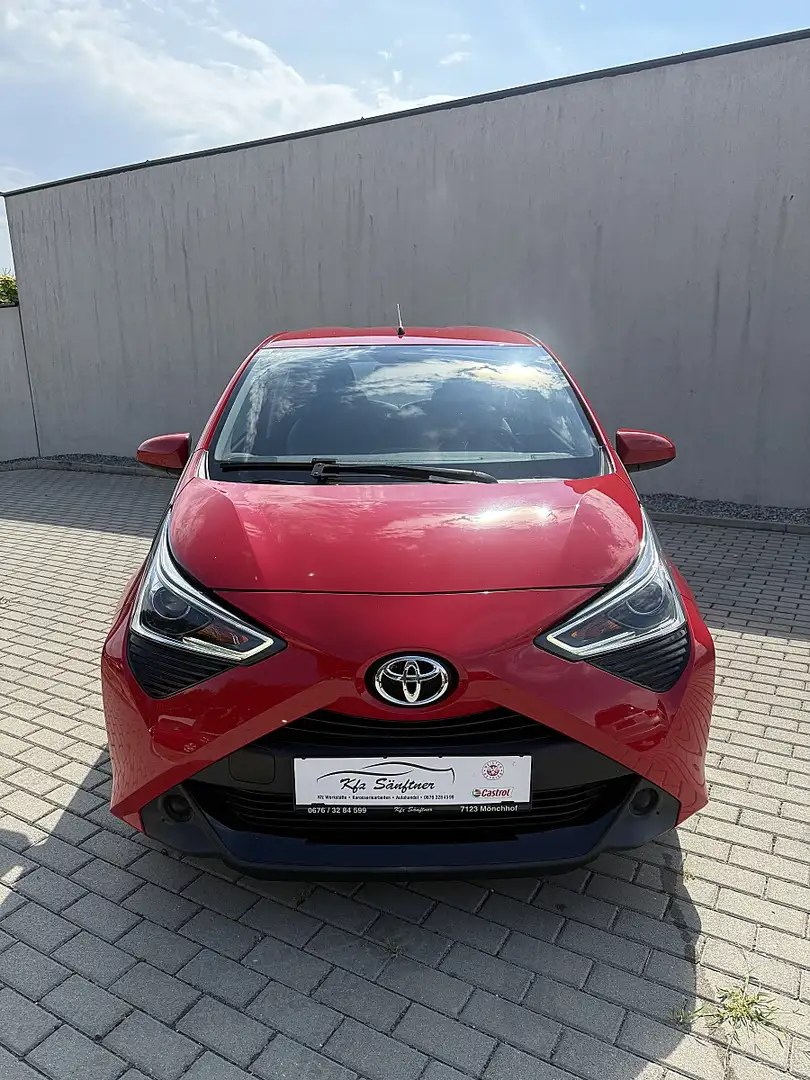 Toyota Aygo 1,0 VVT-i x-play Rot - 2