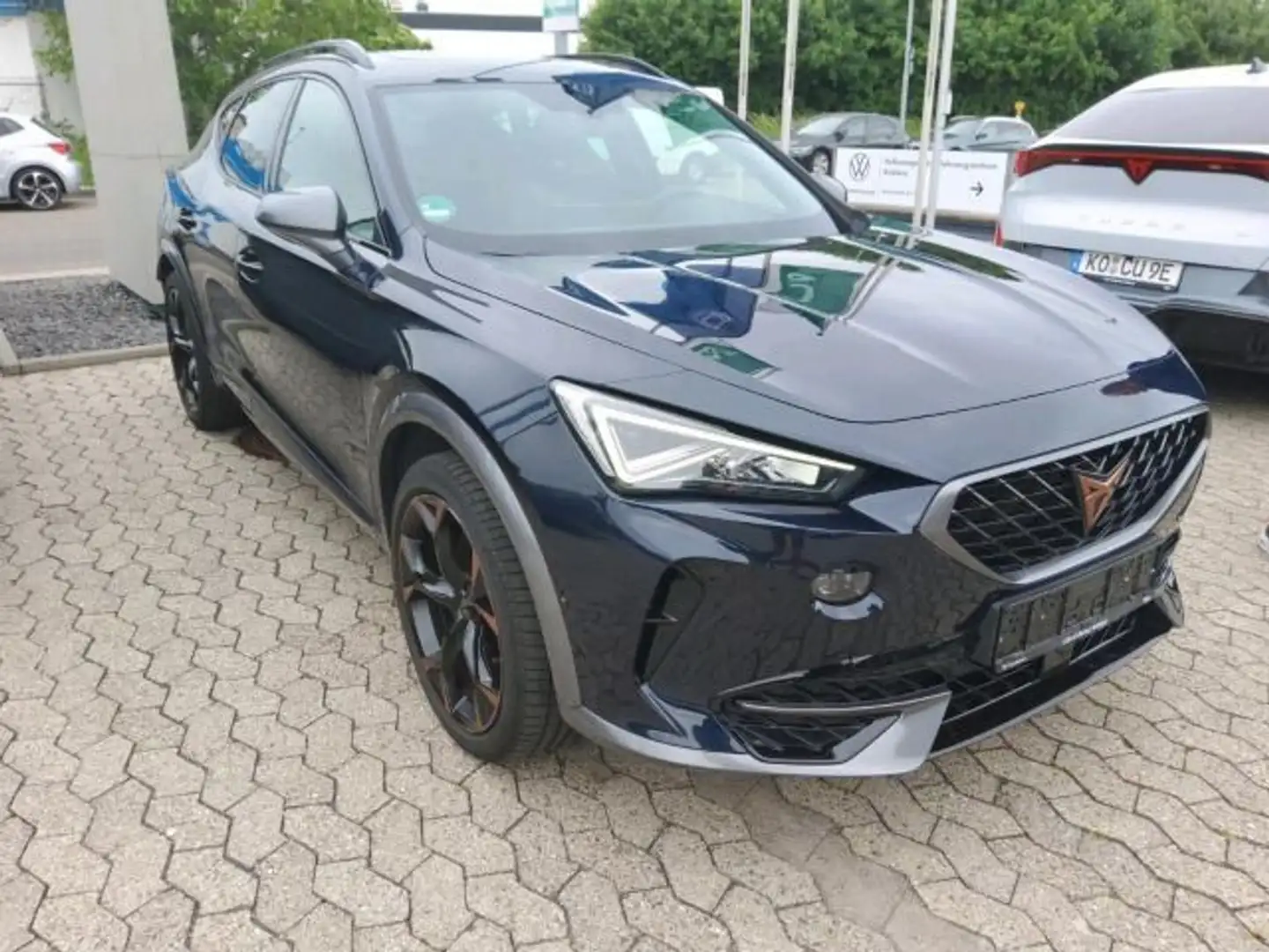 CUPRA Formentor 2.0 TSI DSG LED PANO BEATS LM19 Grün - 2