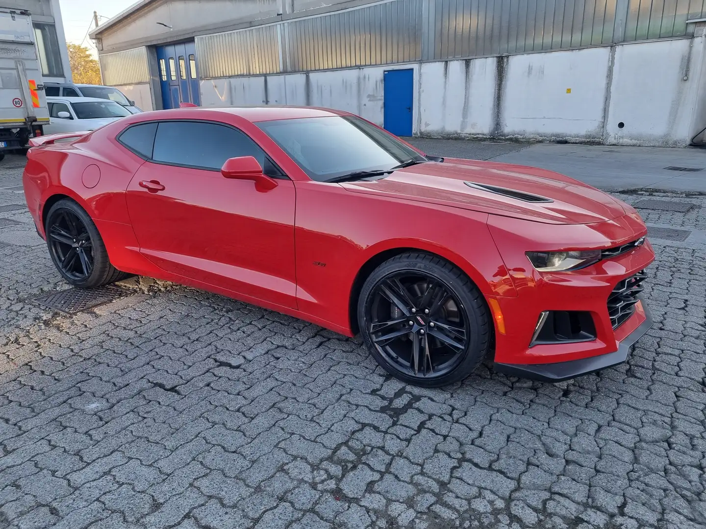 Chevrolet Camaro Coupe 6.2 V8 auto Rosso - 2