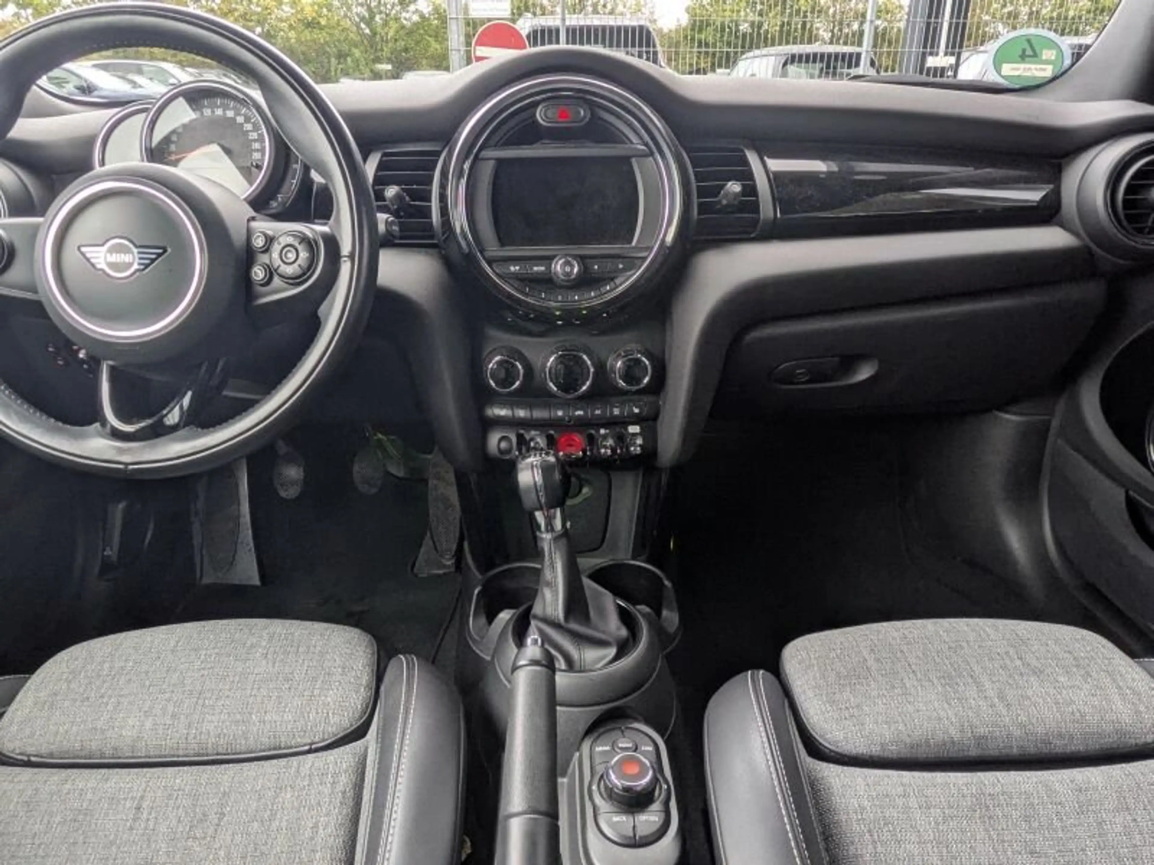 MINI Cooper Cabrio — photo 11