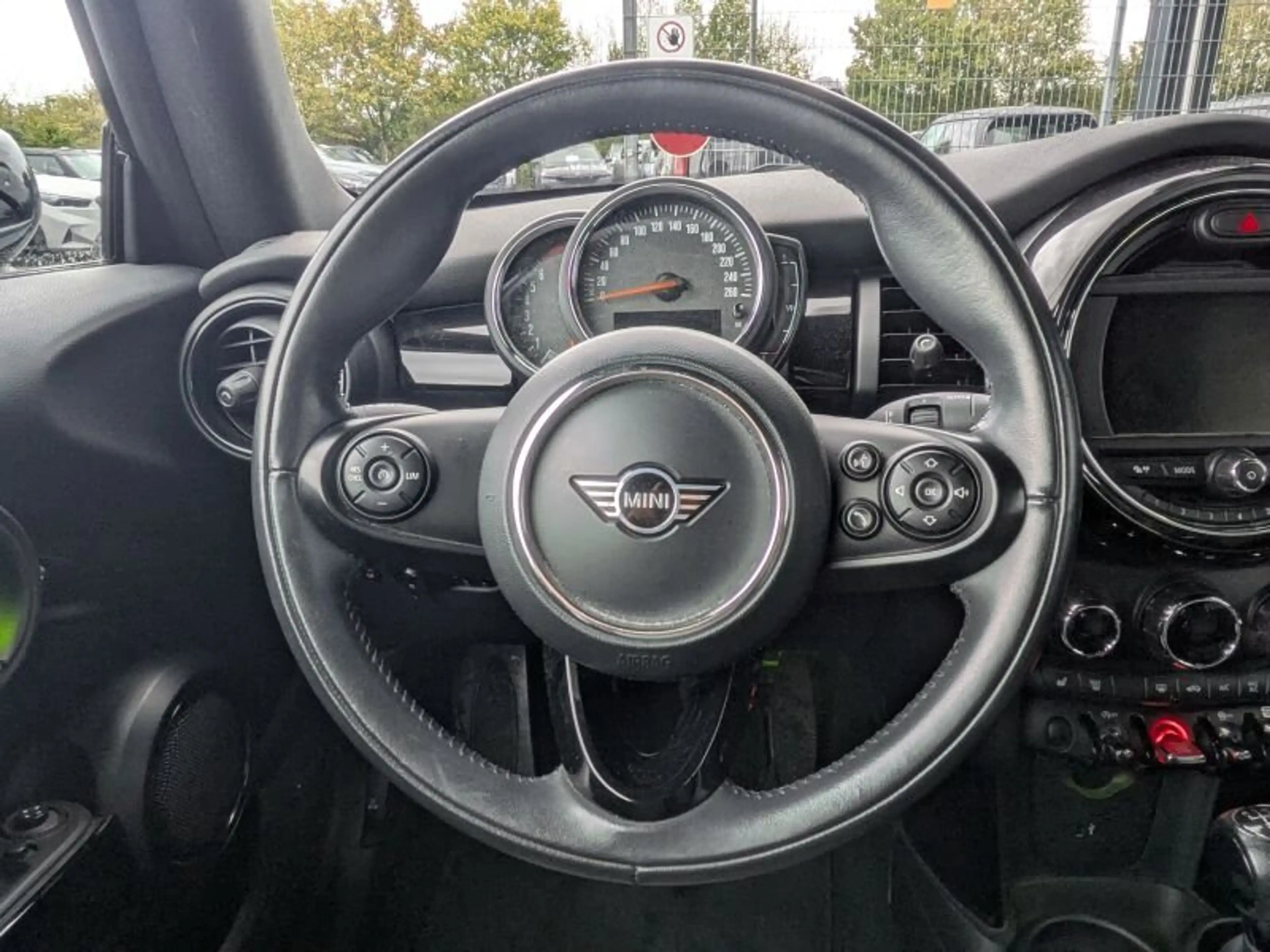 MINI Cooper Cabrio — photo 8