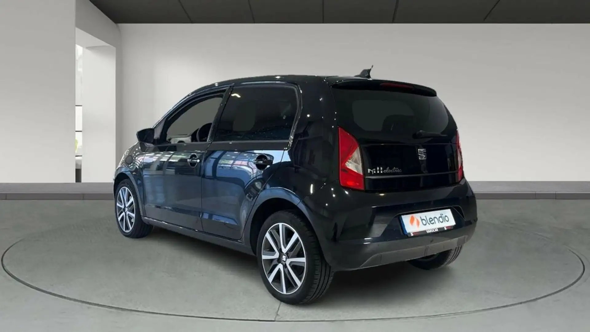 SEAT Mii 36.8 KWH PLUS AUTO 83 5P Noir - 2