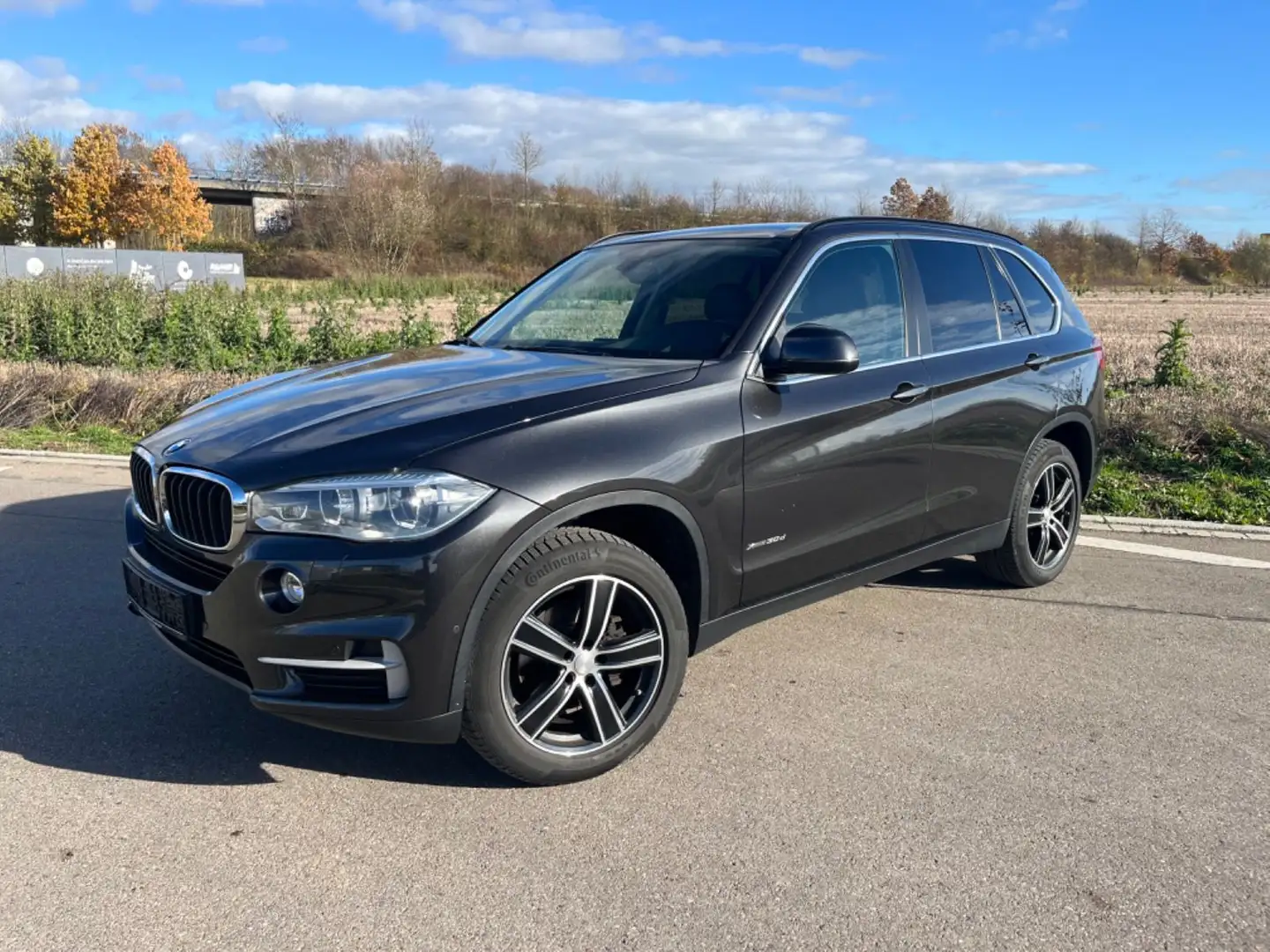 BMW X5 3.0d  Head up Leder 360° AHK Grau - 2