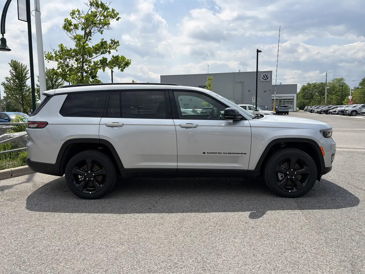 Jeep Grand Cherokee снимка Jeep Grand Cherokee