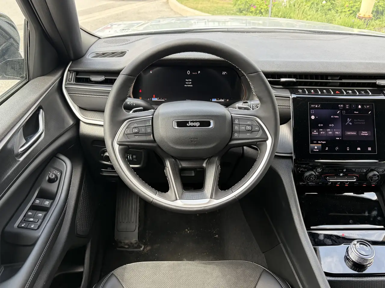 Jeep Grand Cherokee снимка Jeep Grand Cherokee