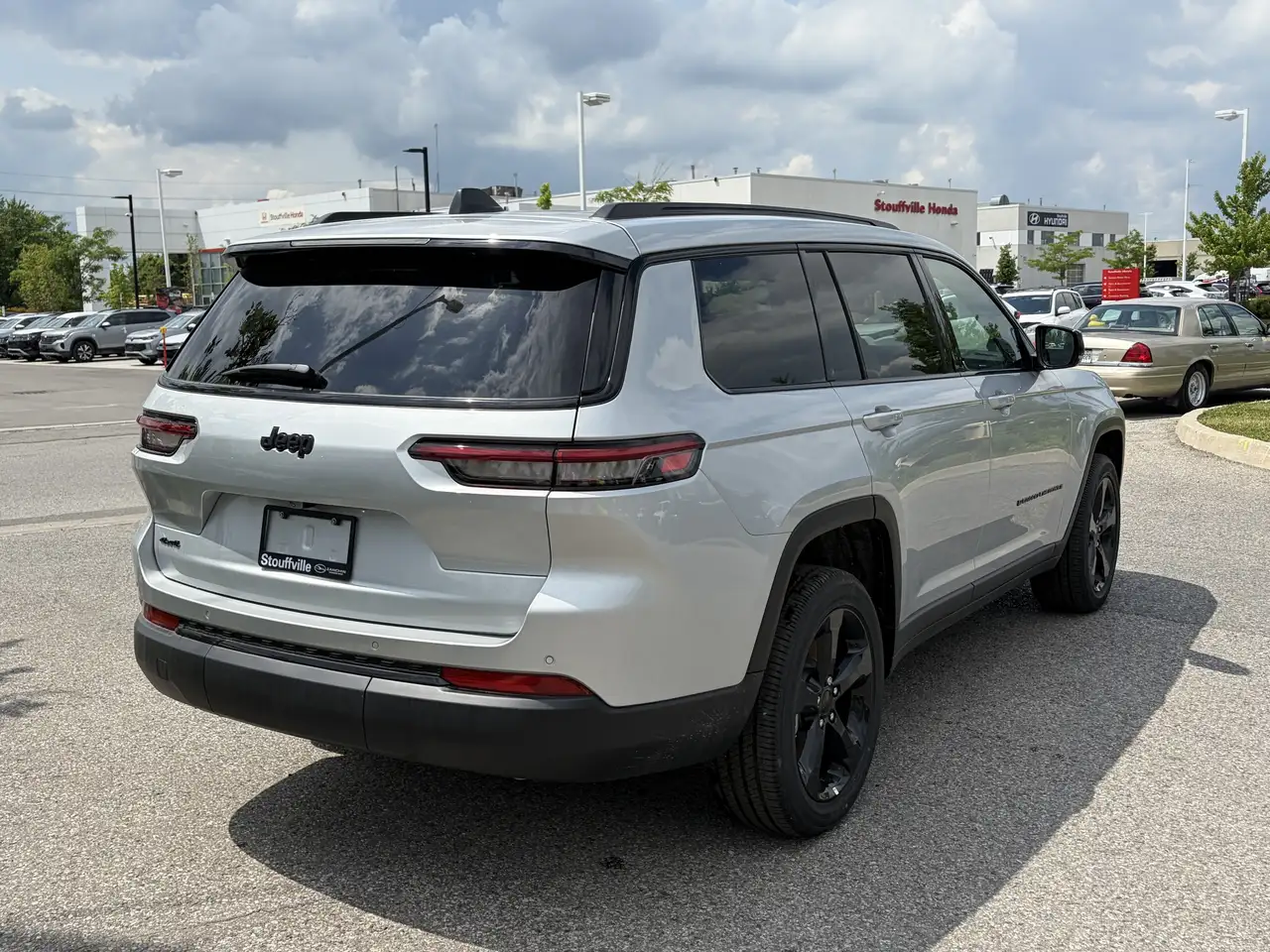 Jeep Grand Cherokee снимка Jeep Grand Cherokee