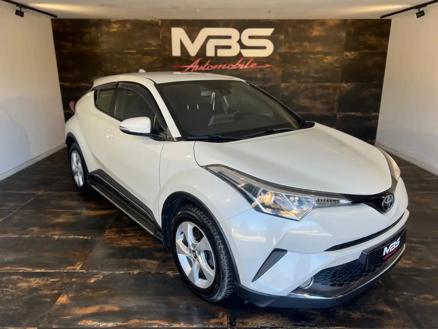 Toyota C-HR 1.2 * 69 000 KMS * CAMERA  * GPS * GARANTIE Blanc - 2