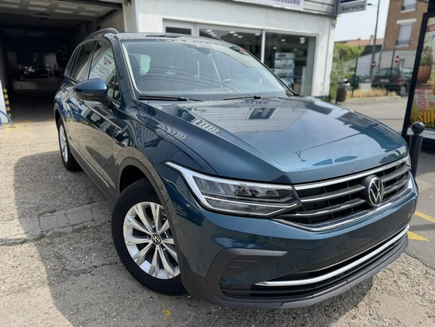 Volkswagen Tiguan 1.5 TSI DSG 150 LIFE - 2