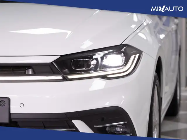 Volkswagen Polo view 10