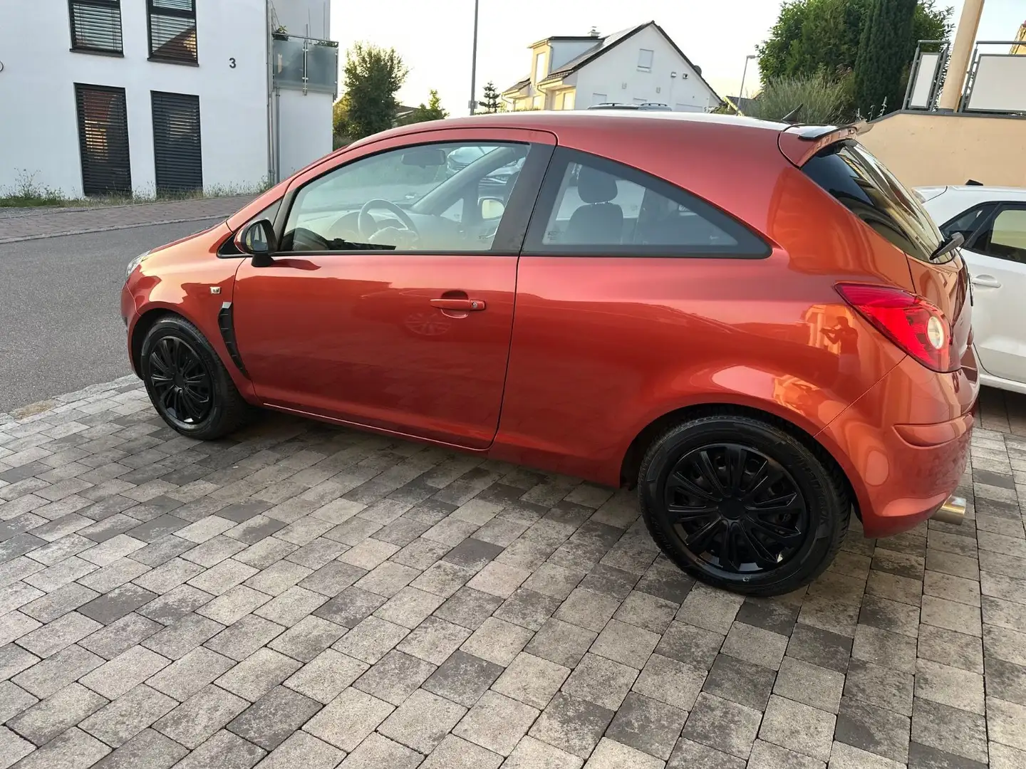 Opel Corsa D Edition Orange - 2