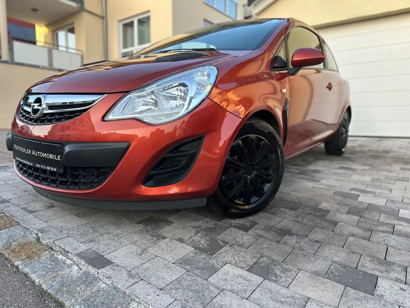 Opel Corsa D Edition Orange - 1