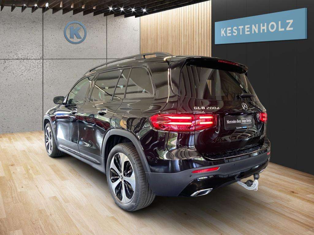 Mercedes-Benz GLB 200