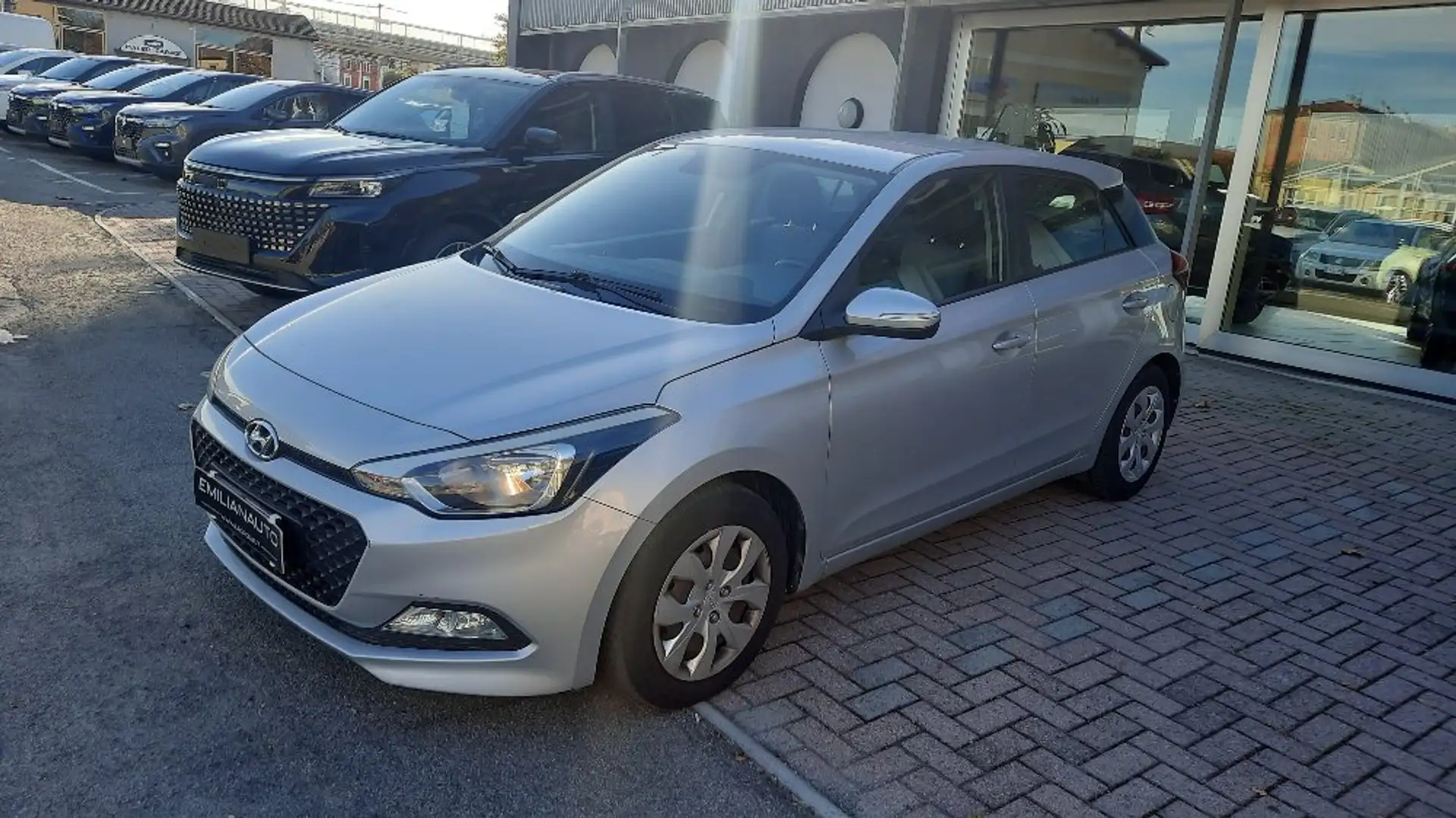 Hyundai i20 i20 5p 1.2 Classic 75cv Argento - 1