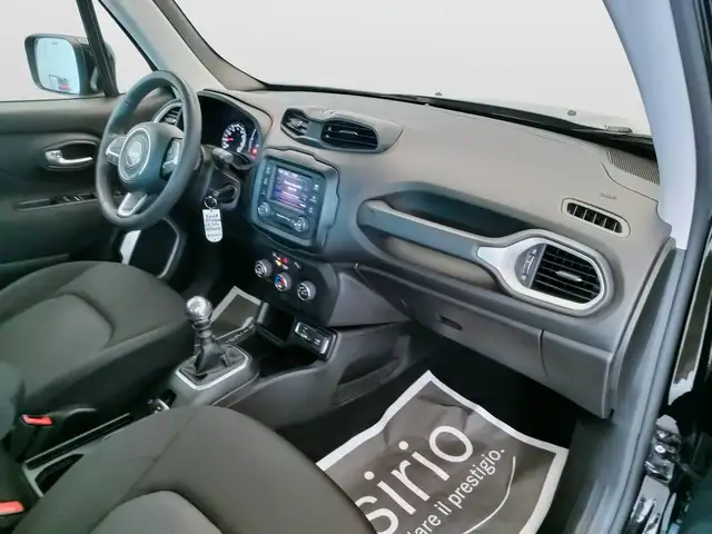 Jeep Renegade view 12
