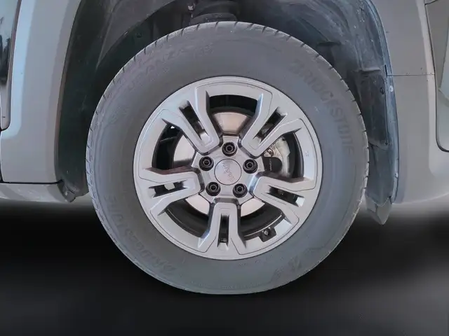 Jeep Renegade view 10