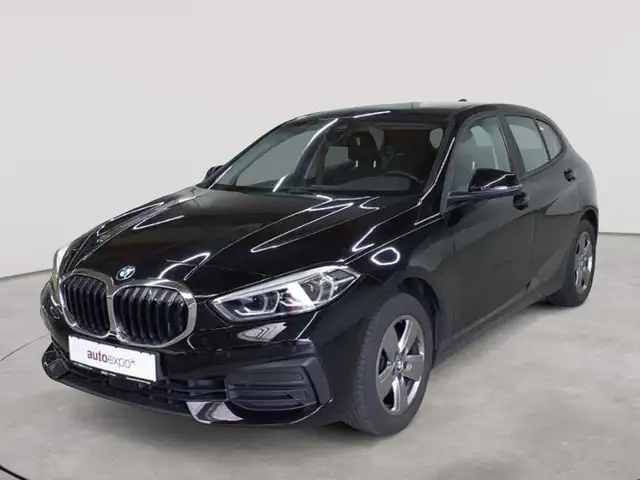 BMW 1 Series view 2